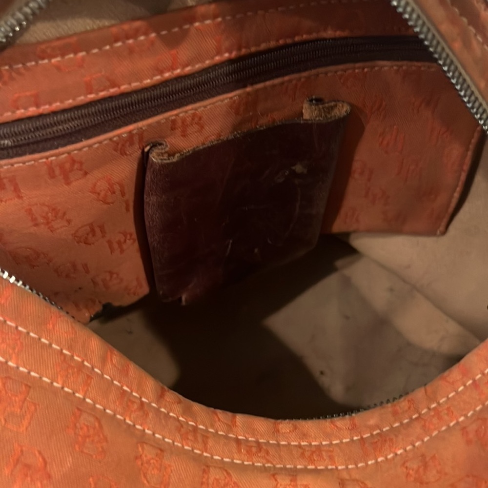 Dooney&Bourke - Picture 2 of 3